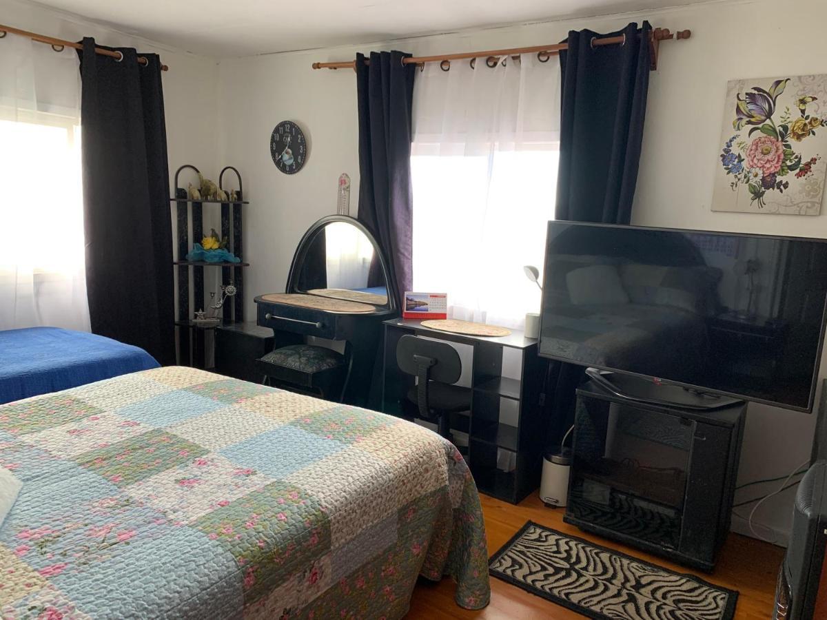 Hospedaje Familiar Glady'S House Пуерто Монт Екстериор снимка