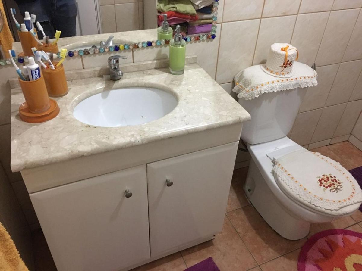 Hospedaje Familiar Glady'S House Пуерто Монт Екстериор снимка